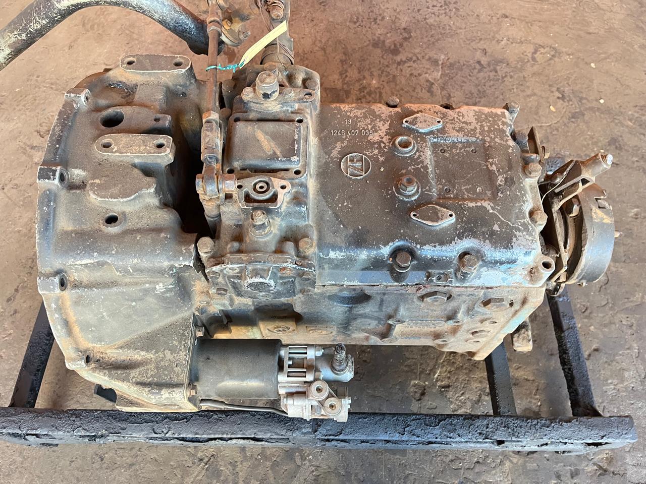 ZF S6-650 Gearbox For Spares - Image 7