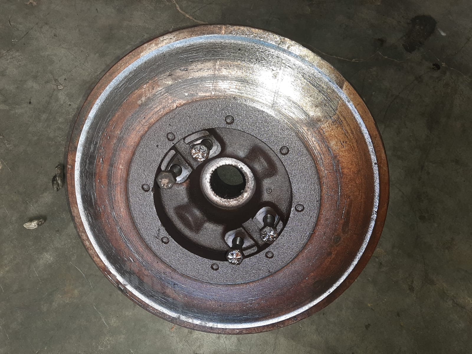 Handbrake Caliper For Bell B30D - Image 9