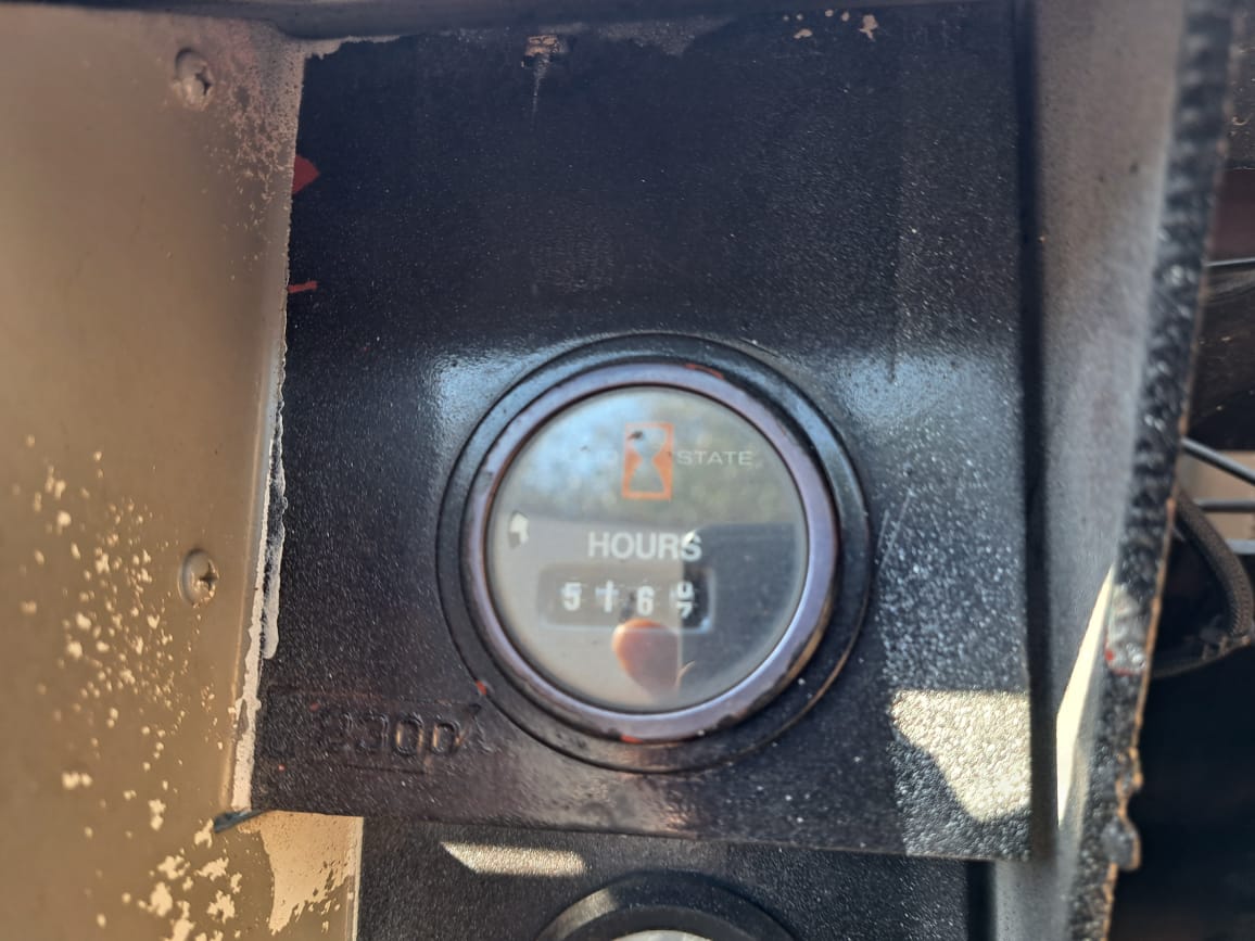 Tennant 235 Road Broom Sweeper - Image 8