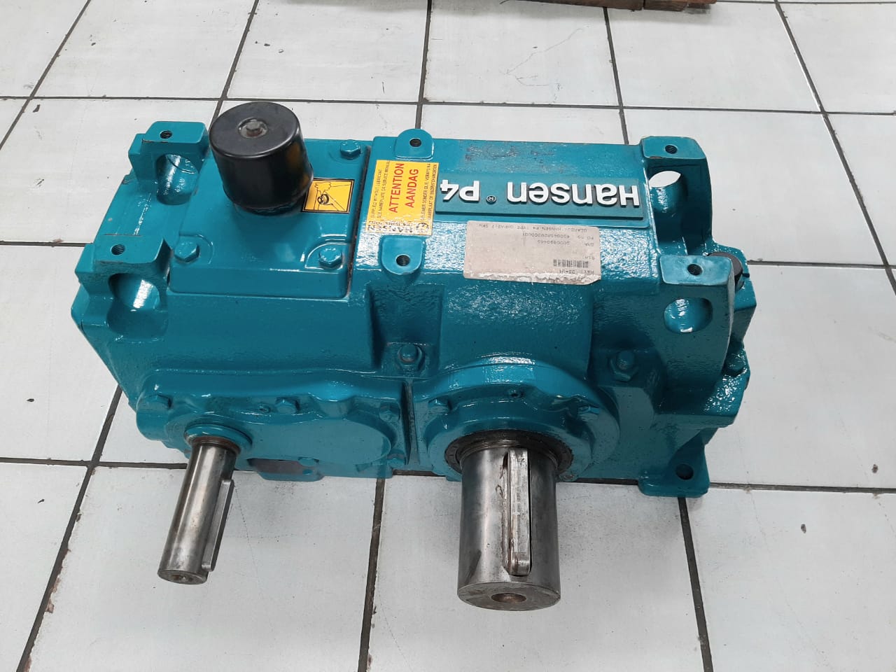 Hansen P4 Multistage Industrial Gearbox 37kW Ratio 22.4 to 1 - Image 7