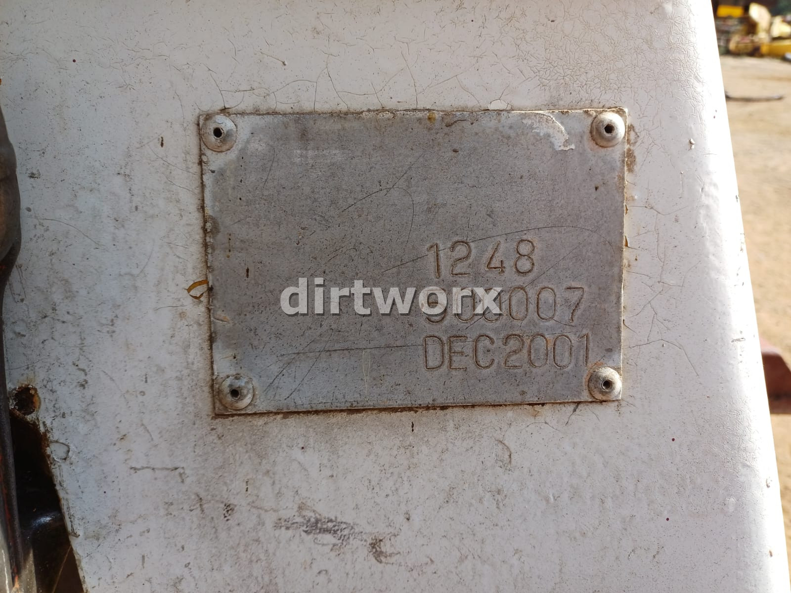 Concrete Mixer Tractor Trailer - Image 16