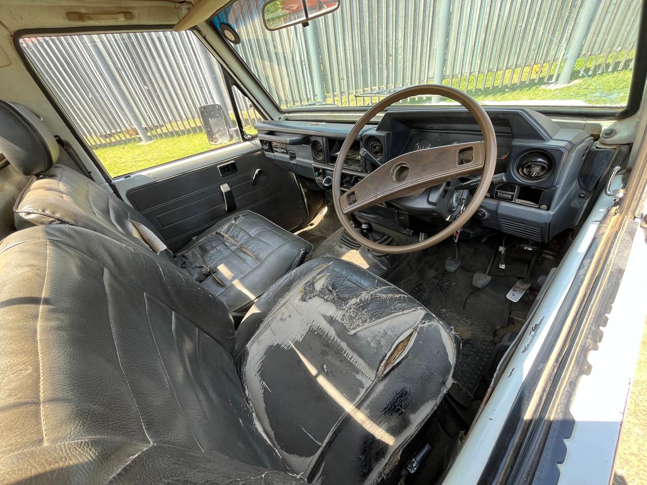 Toyota Land Cruiser FJ75 Bakkie - Image 7