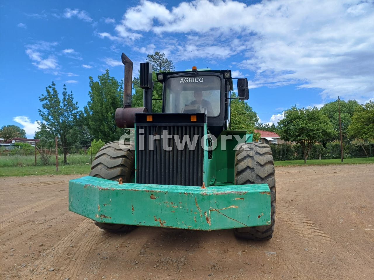 Agrico 160i Tow Tractor 4×4 - Image 3