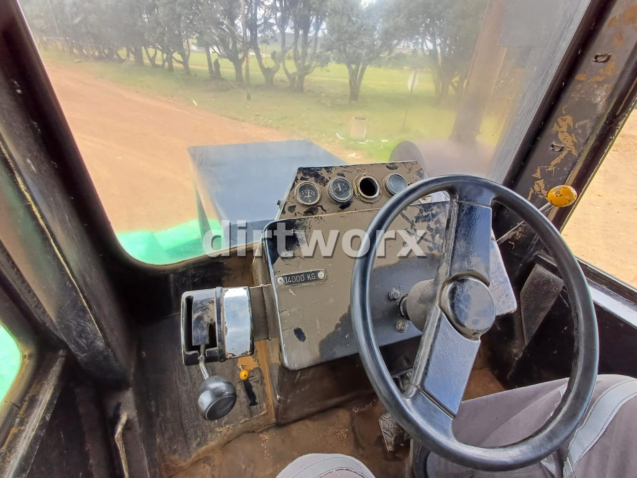 Agrico 160i Tow Tractor 4×4 - Image 11