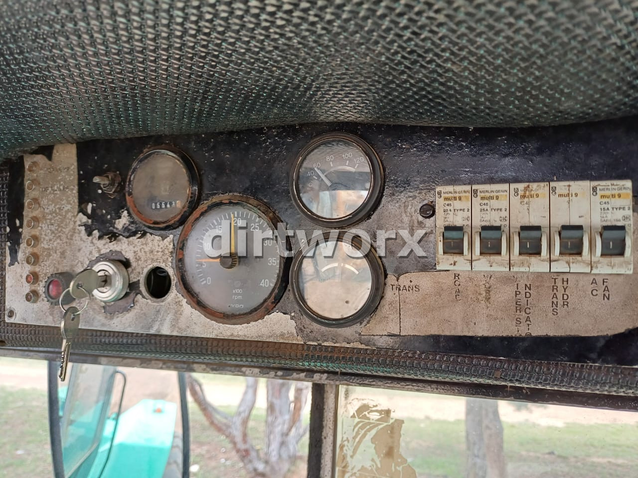 Agrico 160i Tow Tractor 4×4 - Image 13