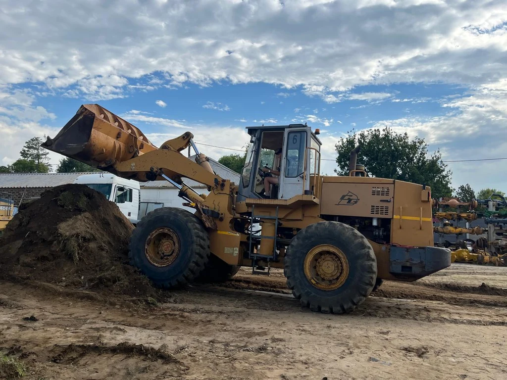 Front End Loader Cheng Gong CG956G - Image 2