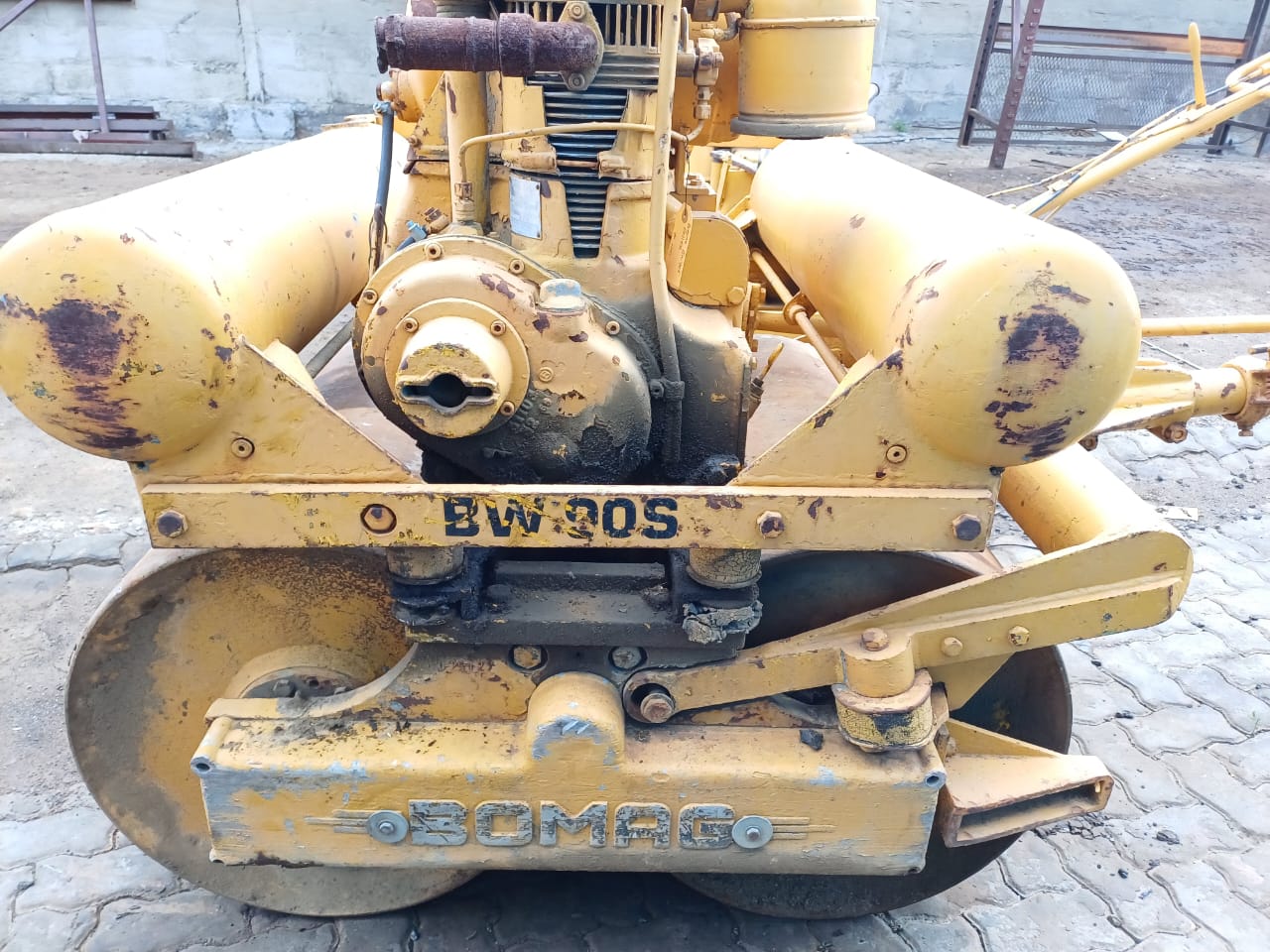 Bomag BW90S Walk Behind Roller - Image 2