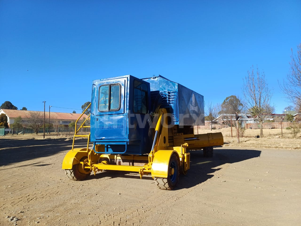 Sleepskraper met Roller Ripper en Watertank - Image 8