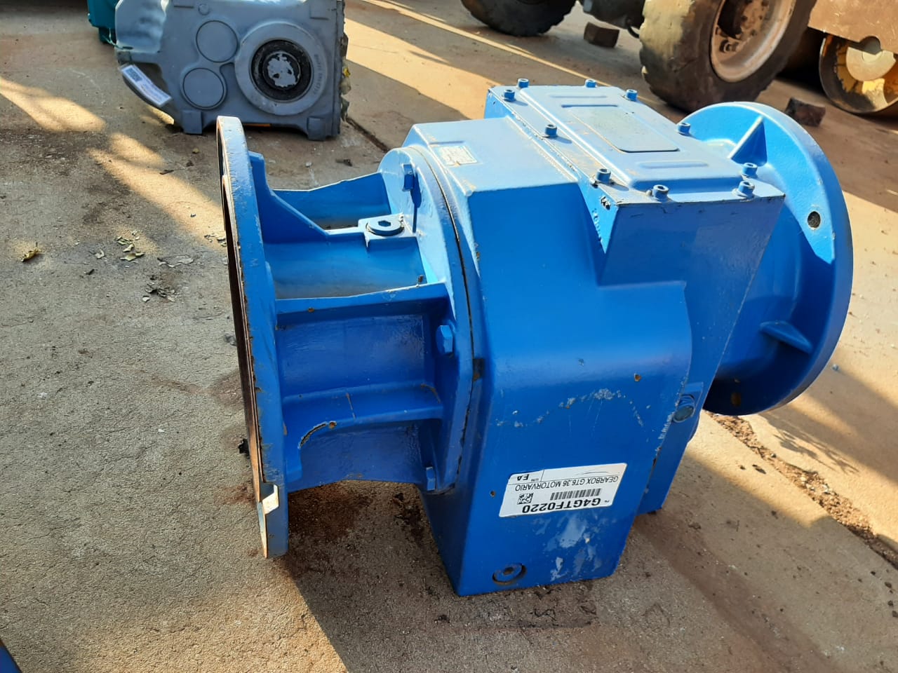 Motovario Helical Reduction Gearbox H102F Ratio 6:36 - Image 5