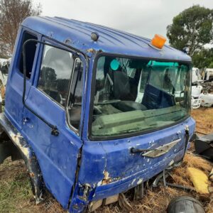 Toyota Hino 35-240 Truck Cab