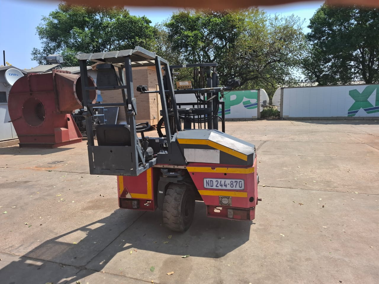 Forklift 1.5 Ton Moffett Piggyback - Image 4