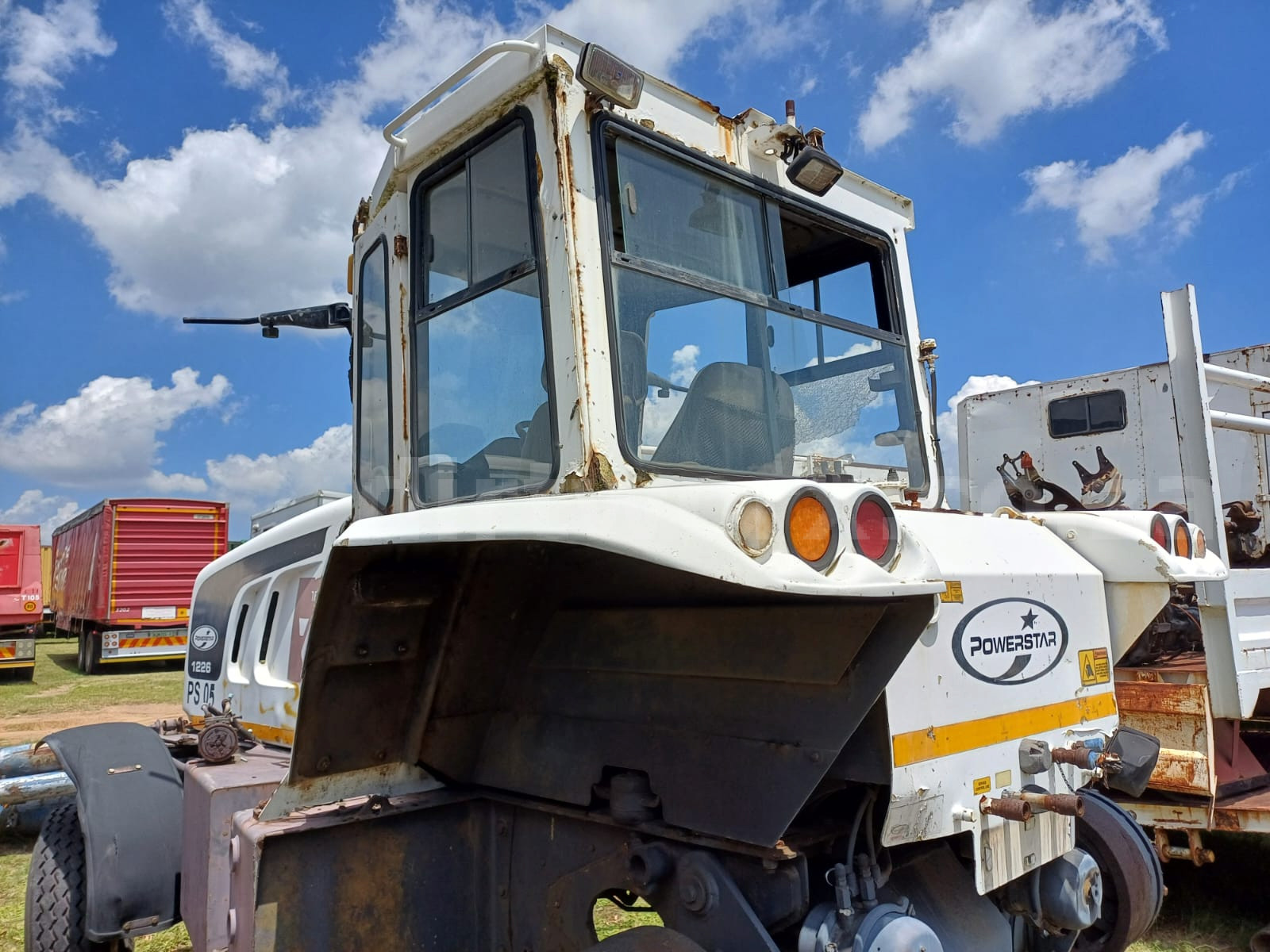 Bell 1226 Haulage Tow Tractor Stripping For Spares - Image 3