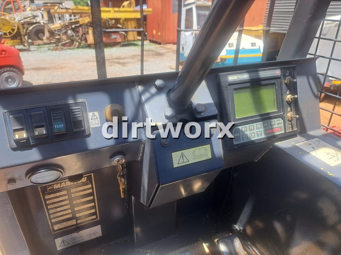 2013 Manitou Truck Mounted Forklift 2.5 Ton - Image 8