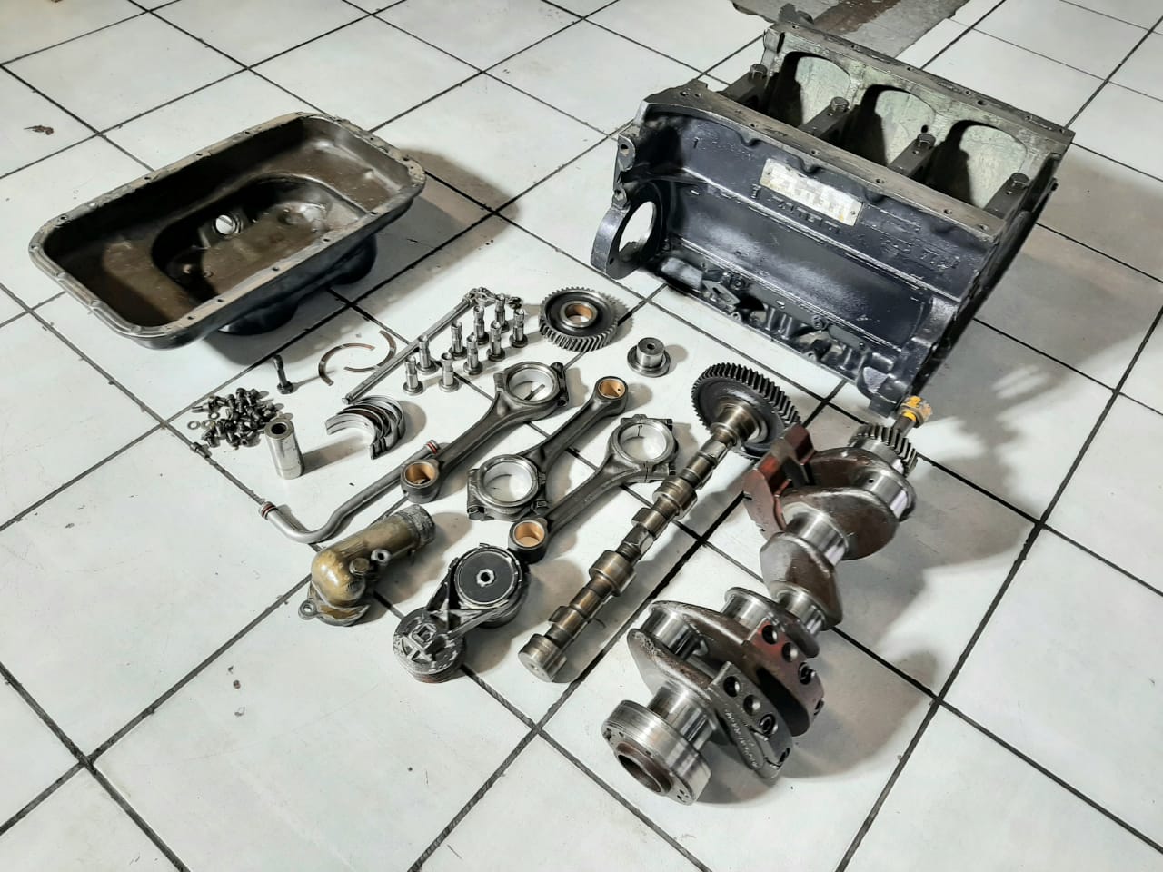 Deutz F3L812 Engine - Image 4