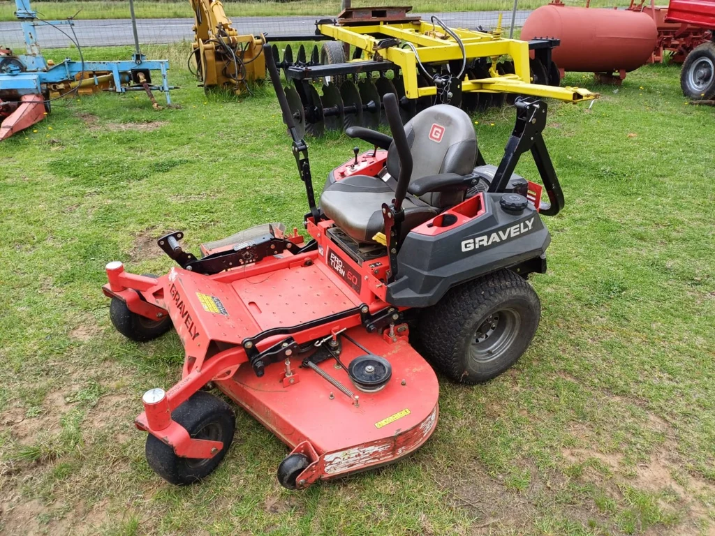 Gravely Proturn 60 Zero-Turn Ride On Lawnmower - Image 2