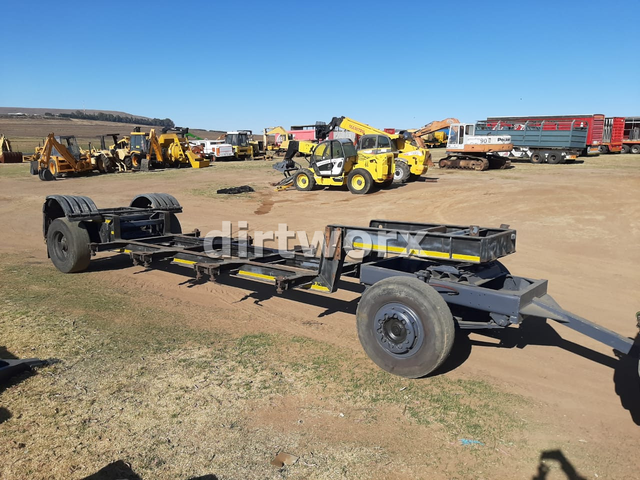 Henred Skeletal Lowbed Container Trailer - Image 8