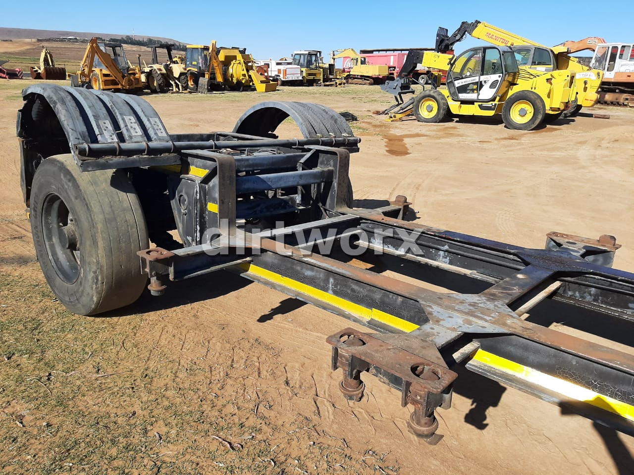 Henred Skeletal Lowbed Container Trailer - Image 9
