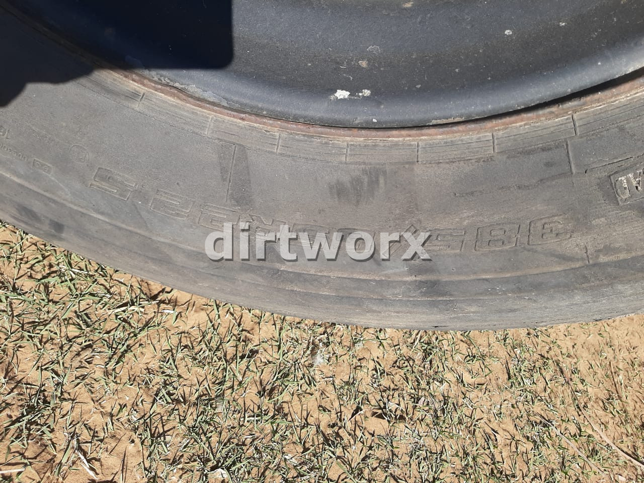 Henred Skeletal Lowbed Container Trailer - Image 10