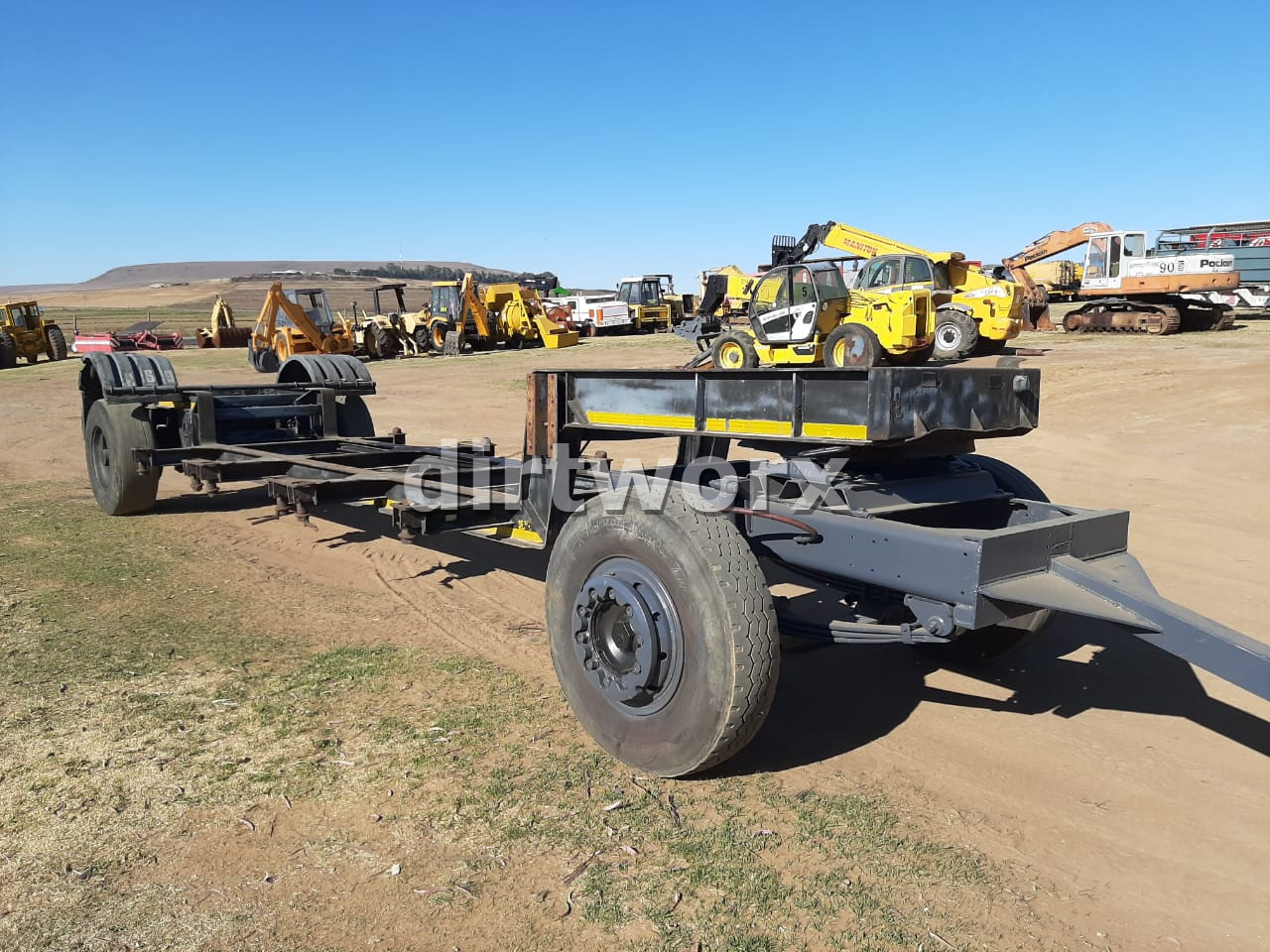 Henred Skeletal Lowbed Container Trailer - Image 14
