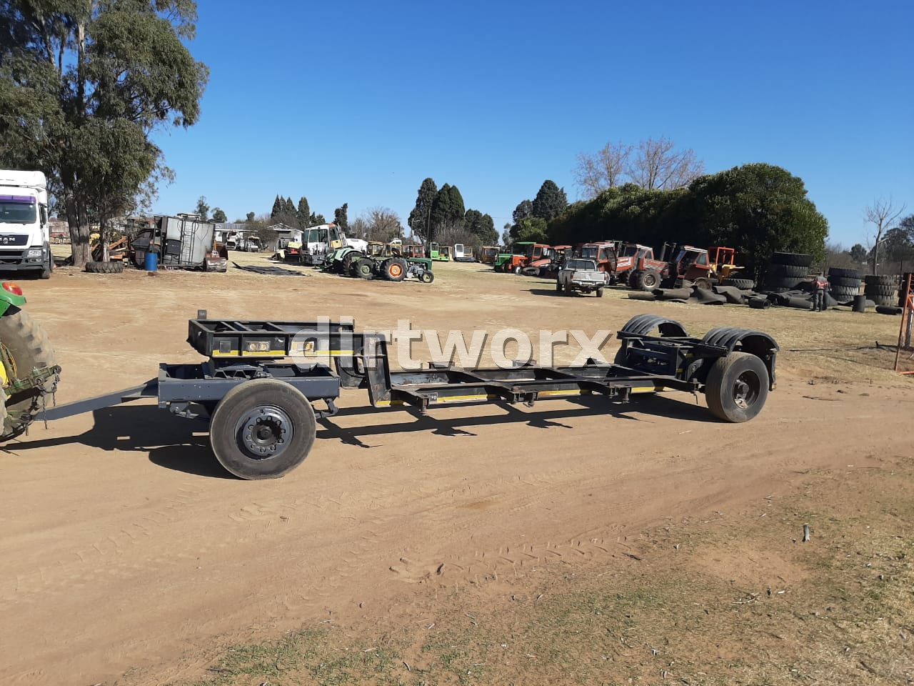 Henred Skeletal Lowbed Container Trailer - Image 19