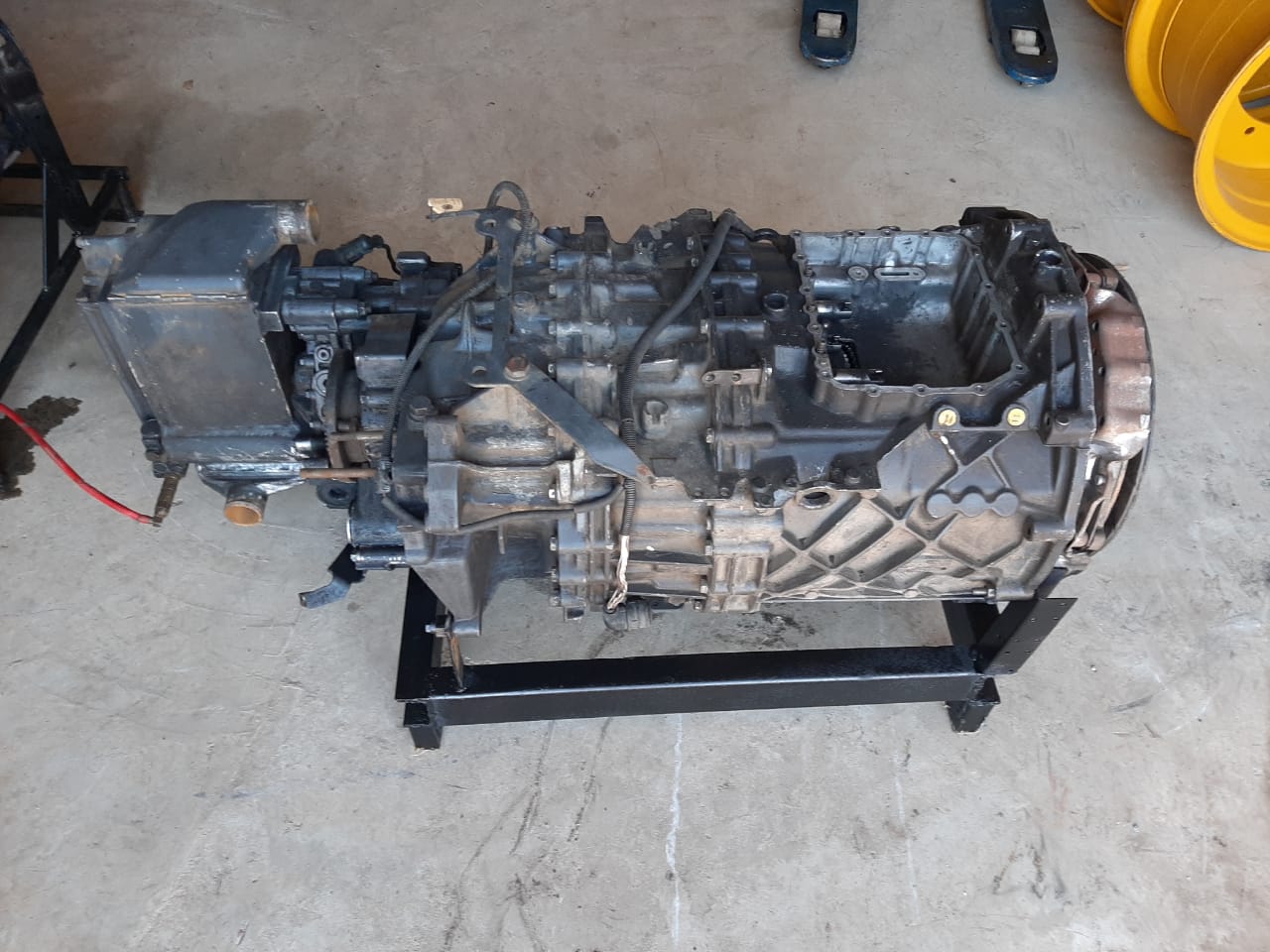 ZF 12 AS 2330 T0 Transmission Gearbox - Image 3