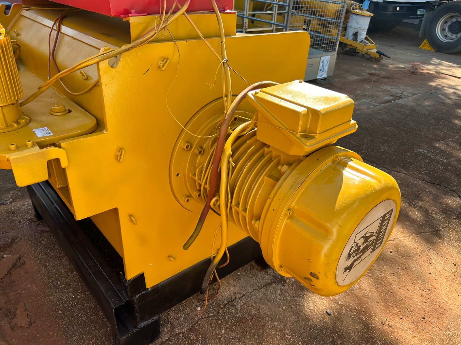 Tusker Crane Wire Rope Hoist - Image 3