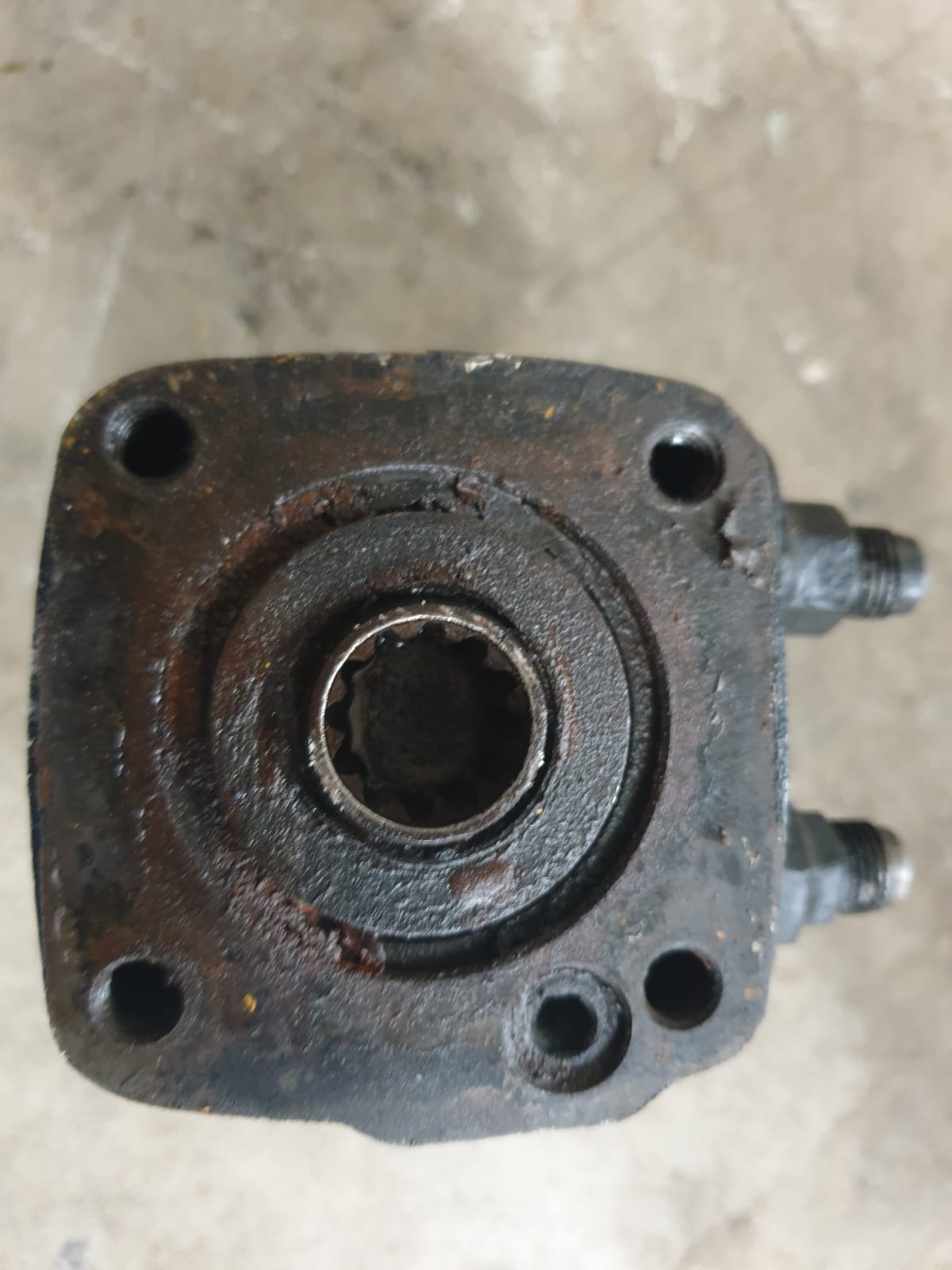 Eaton Char-Lynn Hydraulic Orbital Steering Control Valve 211-1012-001 - Image 3