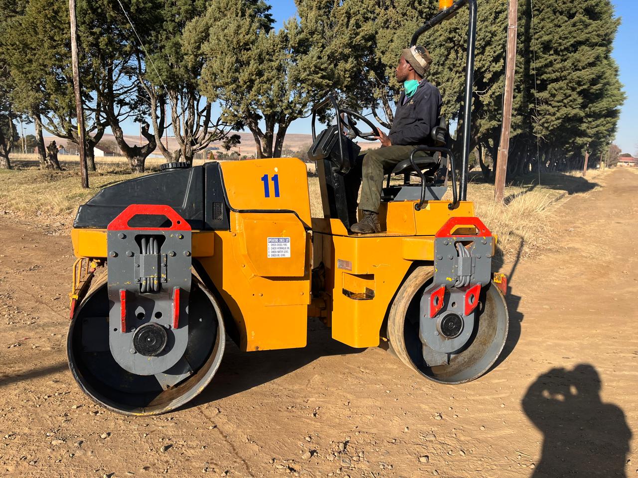 Dynapac CC142 Ride-On Roller - Image 4