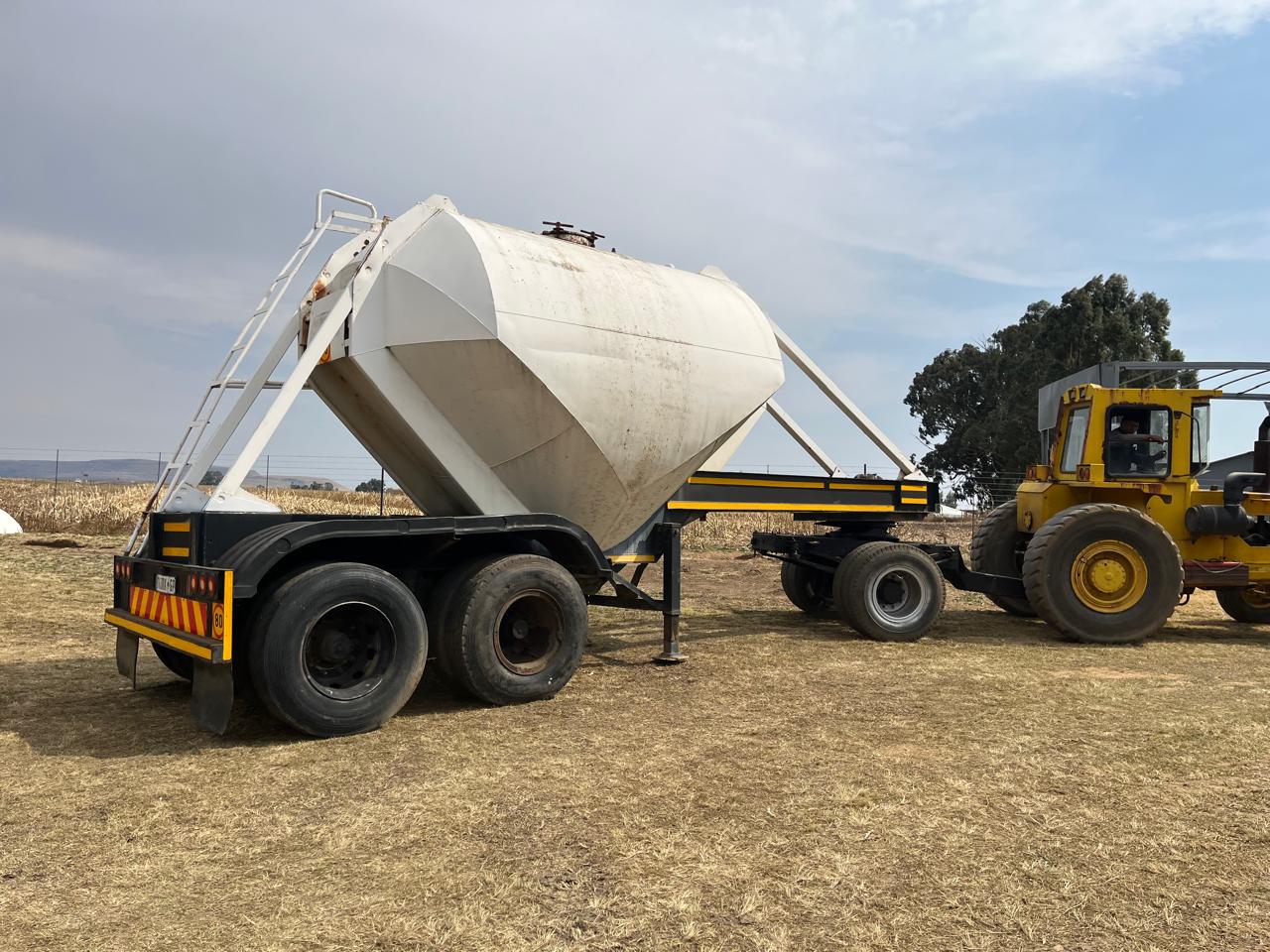 Dry Bulk Cement Tanker Trailer - Image 5