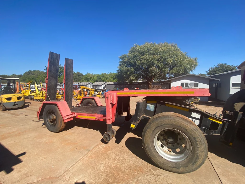 Forklift Bobcat Lowbed Trailer 8 Ton - Image 2