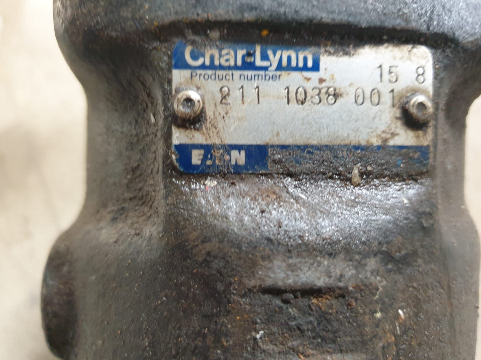 Eaton Char-Lynn Hydraulic Orbital Steering Control Valve 211-1038-001 - Image 5