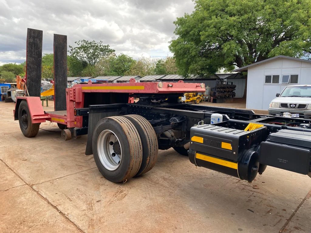Forklift Bobcat Lowbed Trailer 8 Ton - Image 5