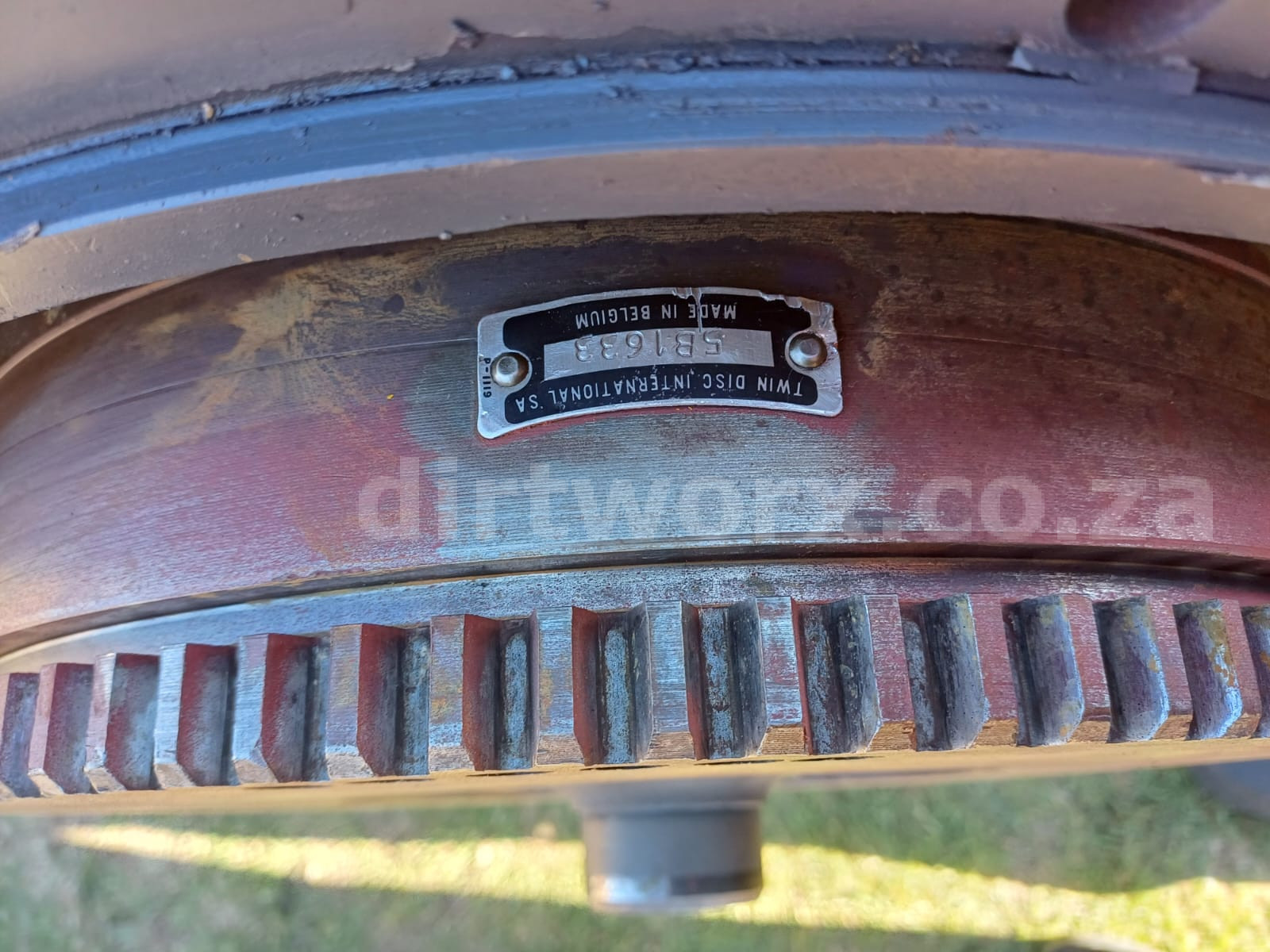 Volvo BM Transmission with Front Differential - Image 9