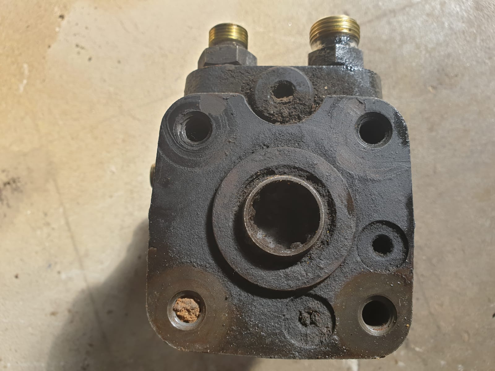 Danfoss Hydraulic Orbital Steering Control Valve OSPF 200 LS - Image 3