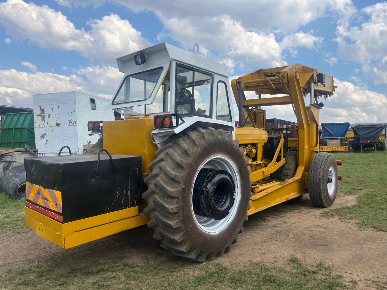 Ford Mobilift Carry Crane 12 Ton - Image 10