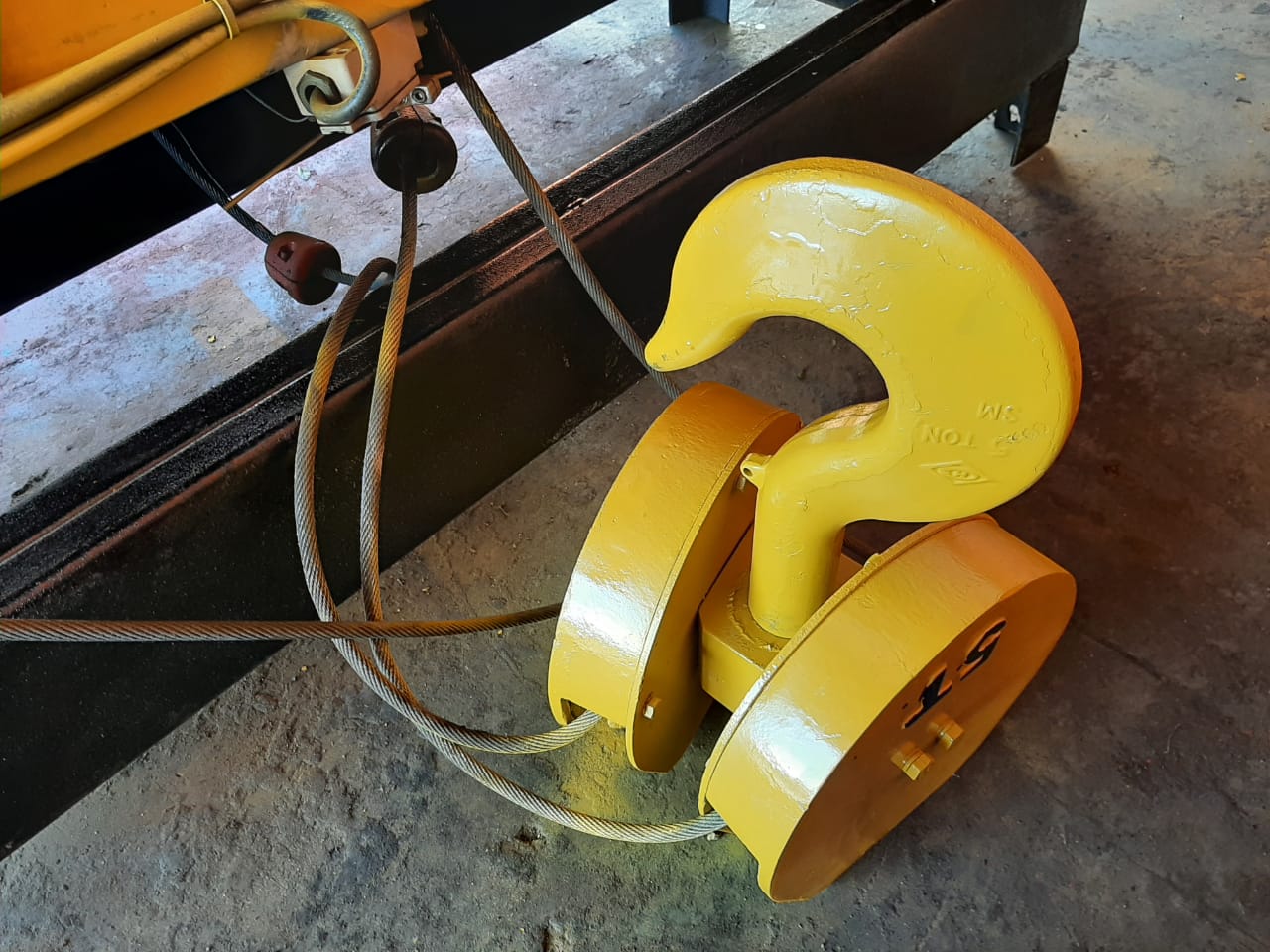 Tusker Electric Wire Rope Hoist 5 Ton - Image 3