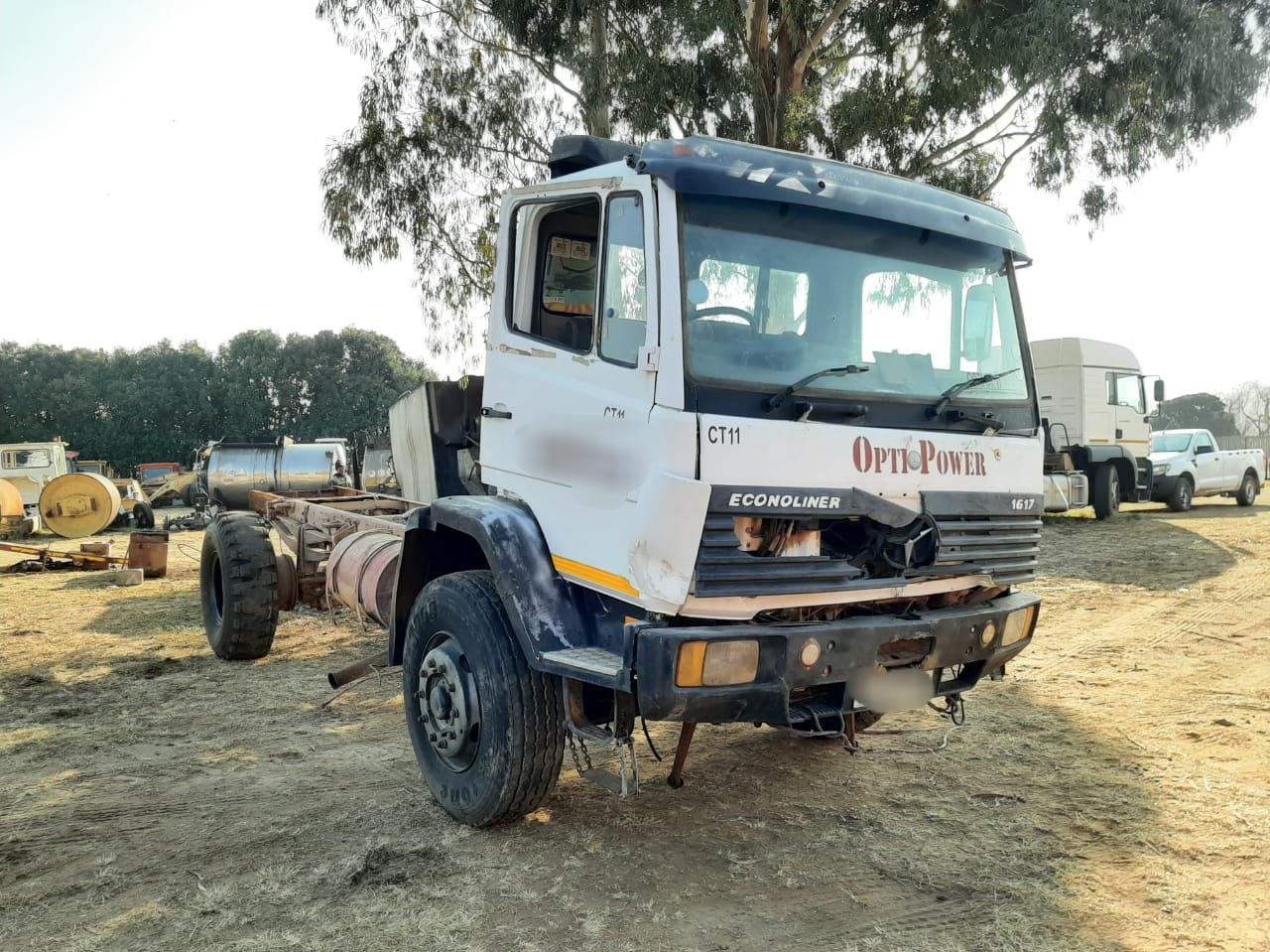 2000 Mercedes Benz 1617 Ecoliner 4×4 Truck (Stripped) - Image 4
