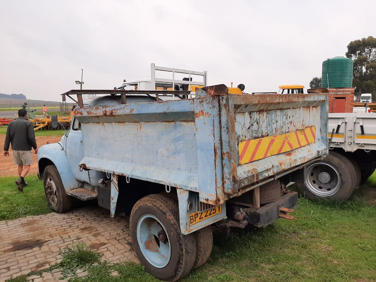 Vintage Bedford Tipper Truck - Image 8