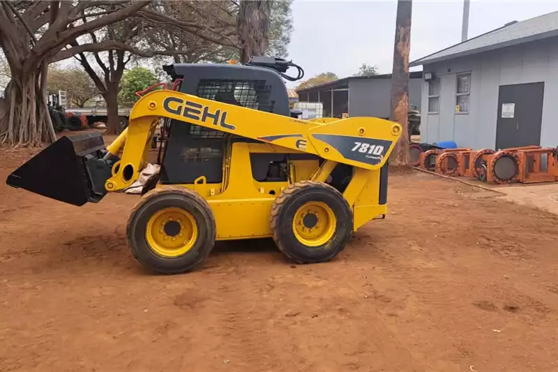 Gehl 7810E Skidsteer Loader