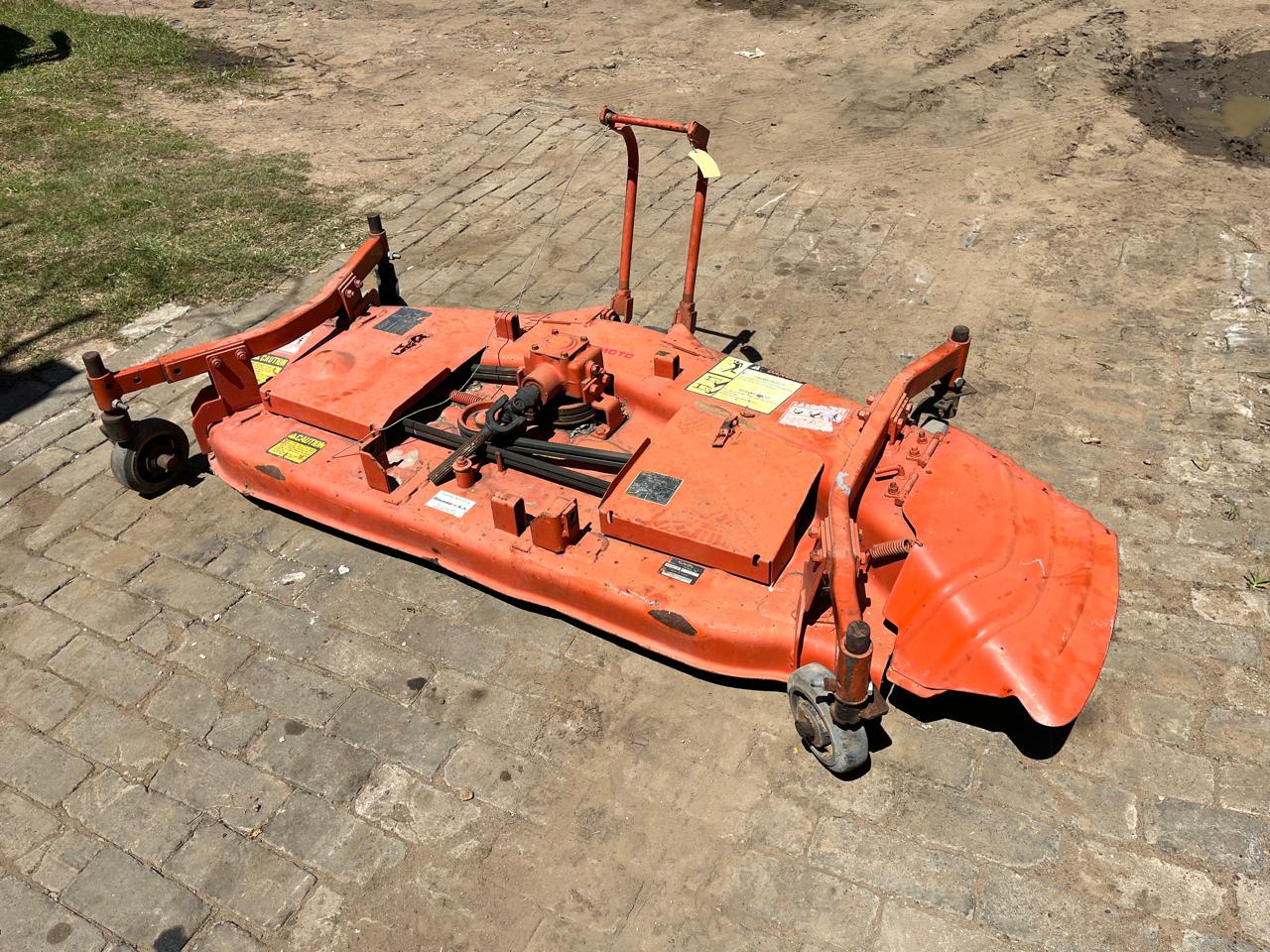 Kubota RC60-B Trekker Bossiekapper Implement
