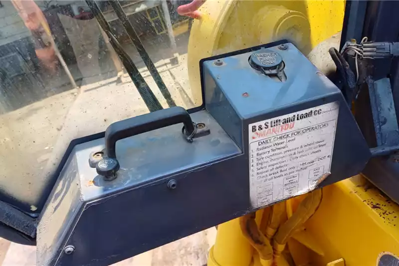 Gehl 7810E Skidsteer Loader - Image 4