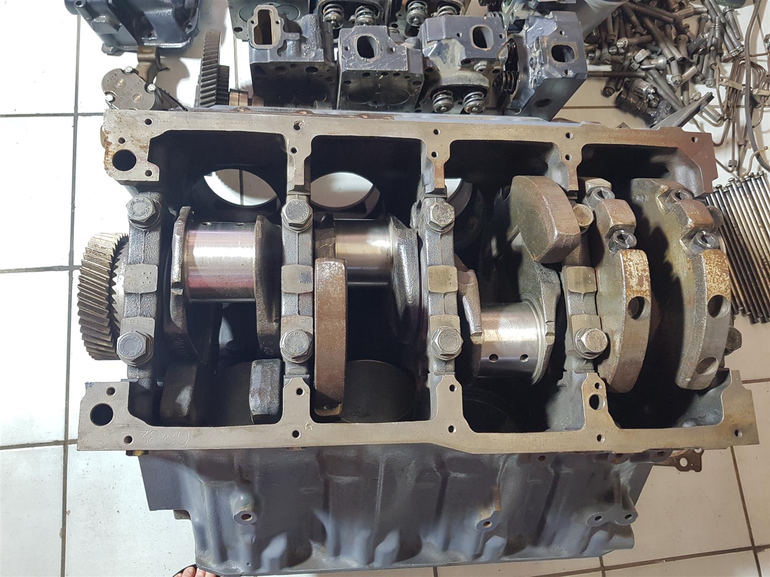 Mercedes Benz OM 402 T ADE Engine For Spares - Image 6