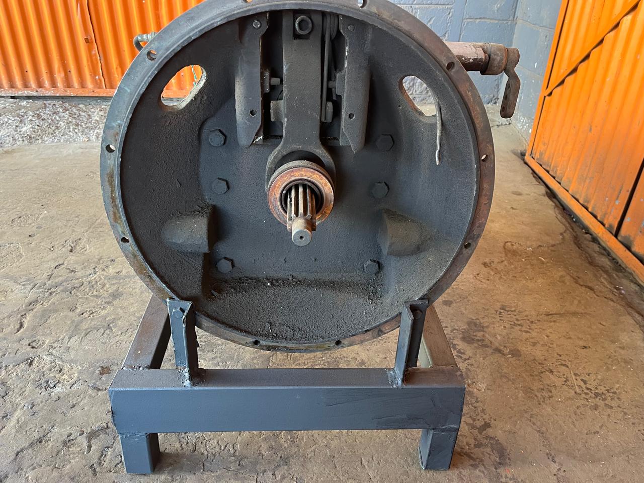 ZF AK6-70-3 Gearbox - Image 8