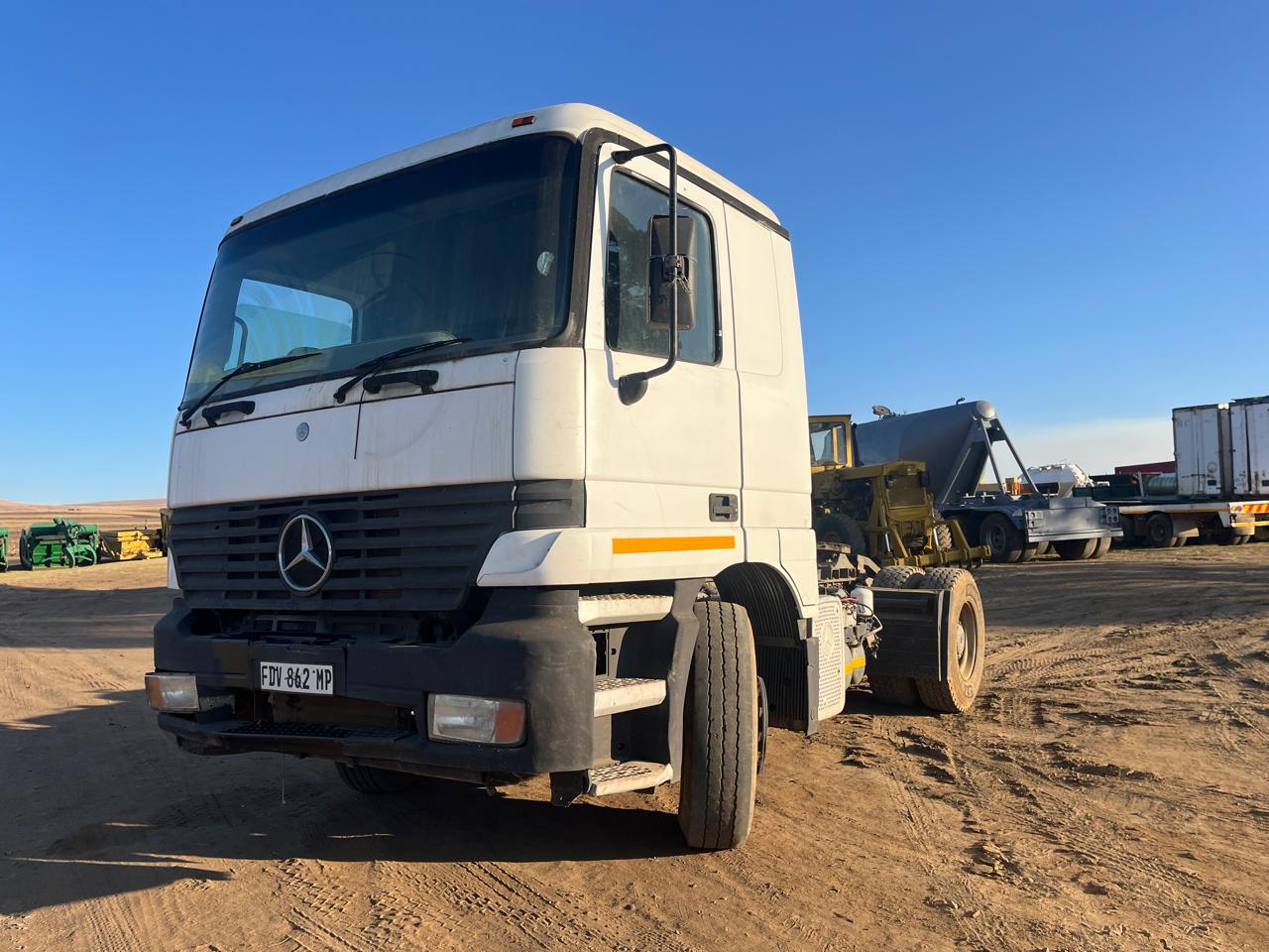 2002 Mercedes Benz Axor 1838 Horse Truck - Image 3