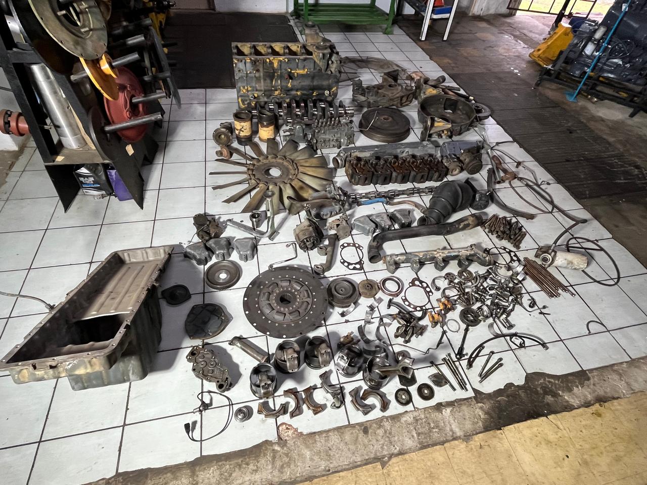 Liebherr D926Ti Engine Stripped