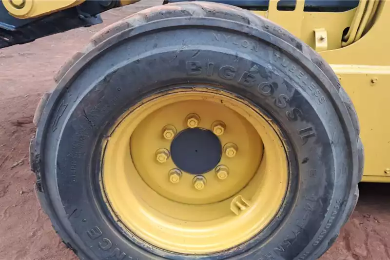 Gehl 7810E Skidsteer Loader - Image 6