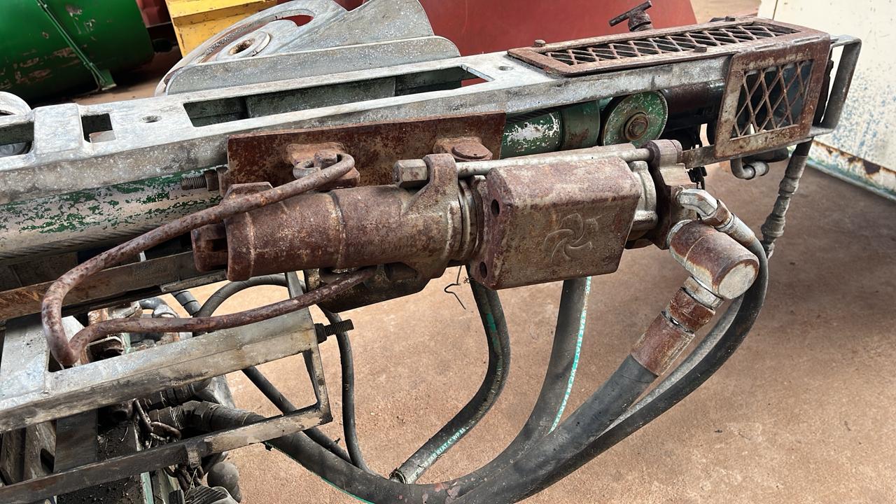 B&M Mining Tracked Drill Rig - Image 4