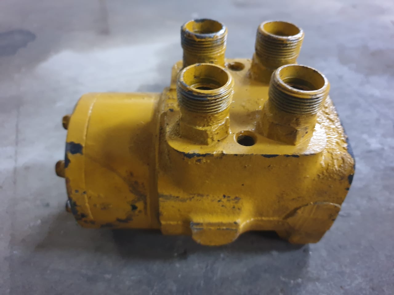 Eaton Char-Lynn Hydraulic Orbital Steering Control Valve 211-1012-002