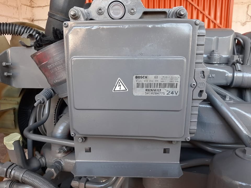 Mack E7-427 E-Tech Engine - Image 3