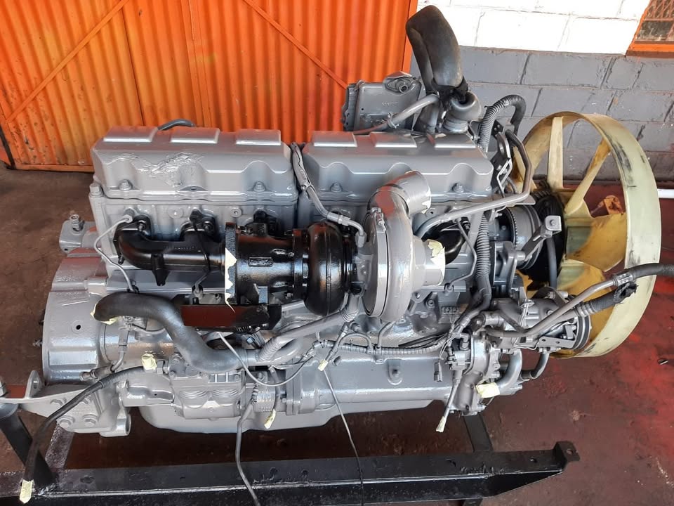 Mack E7-427 E-Tech Engine - Image 4